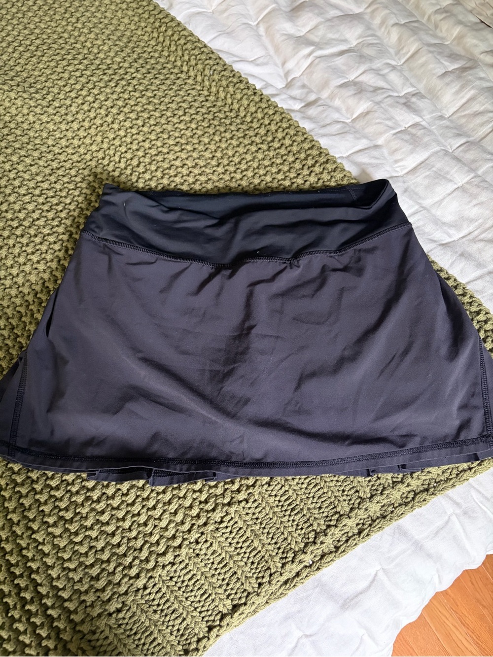 Women's Lululemon Pace Setter skirt skort 6 Black tennis tiered zipper pocket - Picture 2 of 4